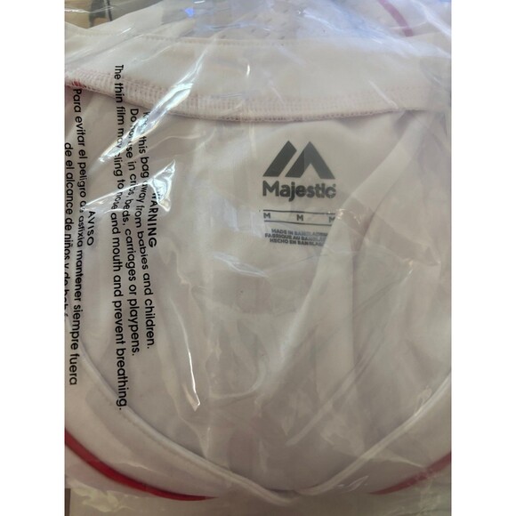 Philadelphia Phillies Majestic Women's Shirt M  V-Neck Baseball White New MLB - Picture 7 of 7